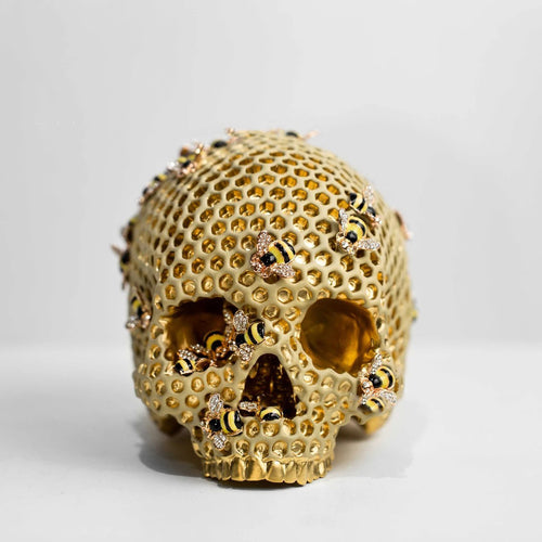SKULL BEE FIGURE
